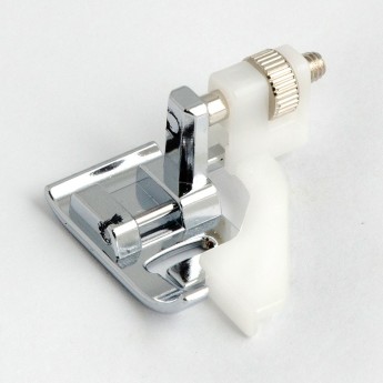 Лапка SINGER для невидимой подгибки Лапка SINGER для невидимой подгибки